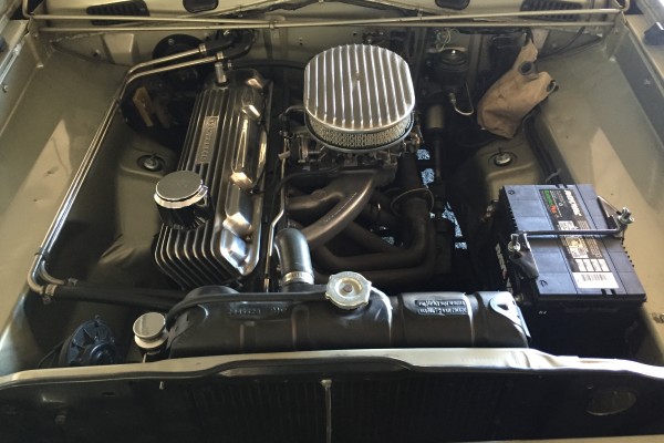 slant six engine in classic mopar at Hot August Nights 2016