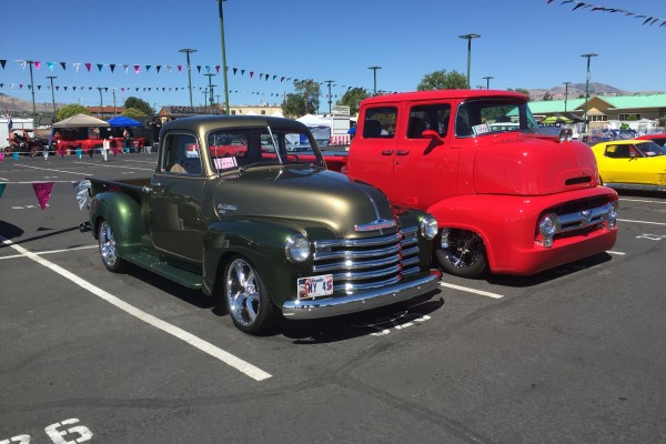 pair of vintage trucks at Hot August Nights 2016