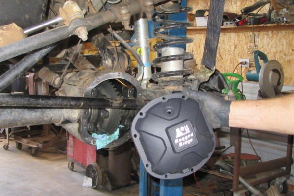 a rugged ridge differential cover for dana 30