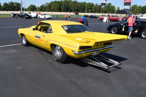 yellow 1969 chevy camaro z/28 drag race car