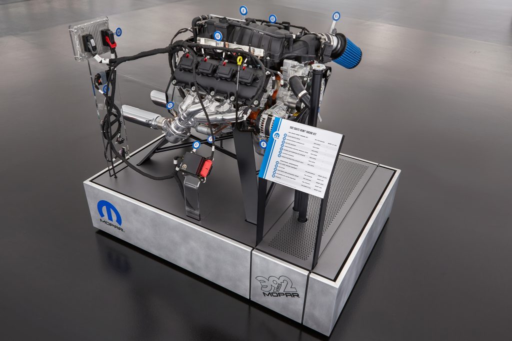6.4 liter hemi engine on display