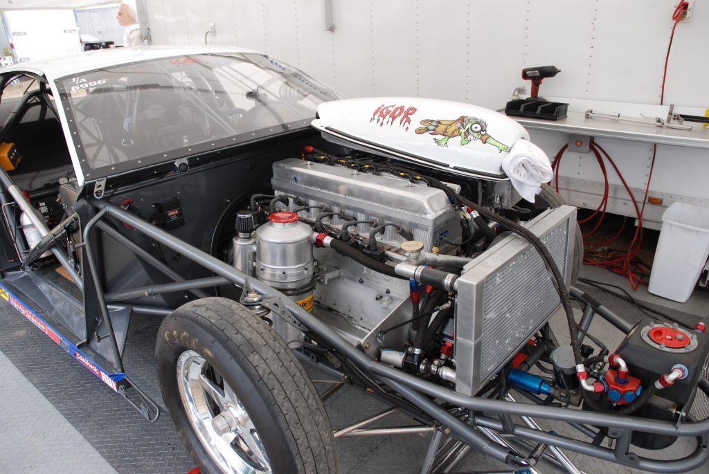 You pretty much run out of room for setback with something uncommon like this straight-six powered Comp Eliminator car, but motor plates are still important. And by the way, “Igor” that powers this altered is no slouch!