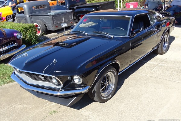1969 ford mustang fastback coupe