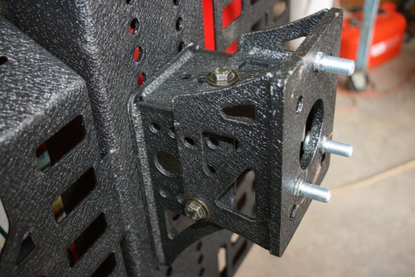 adjustable spare tire carrier on Cherokee off road bumper