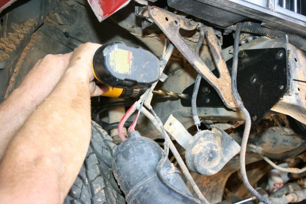drilling bumper mounting holes on an xj cherokee
