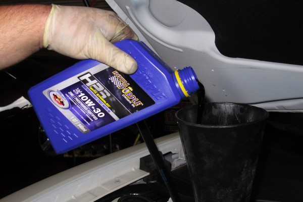 filling oil with royal purple 10w-30
