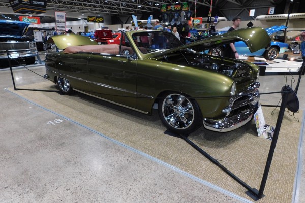 customized shoebox ford show car