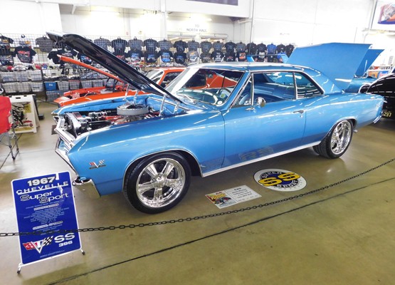1967 chevy chevelle super sport at car show