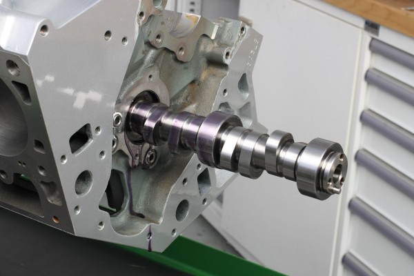 installing a camshaft into an engine