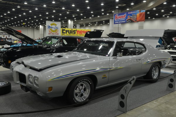 silver pontiac gto judge coupe
