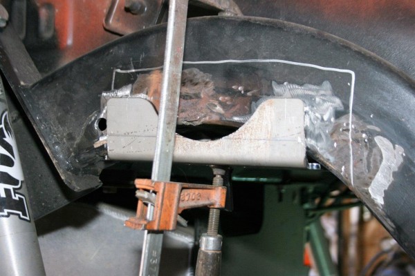 making a custom vehicle frame bracket