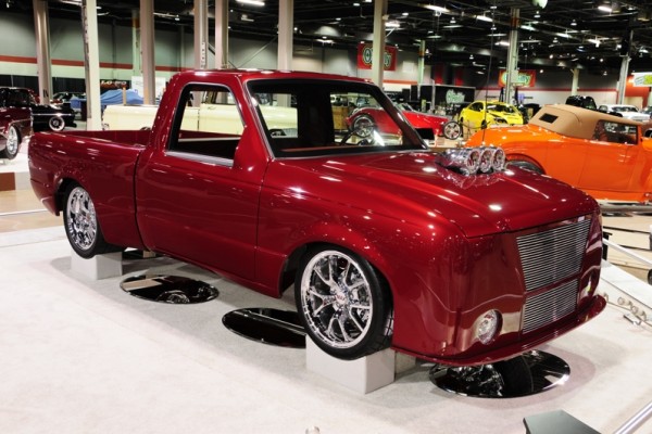 custom pickup truck at 2017 Chicago World of Wheels