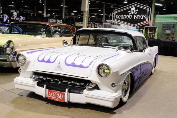 ford lowrider custom hotrod at 2017 Chicago World of Wheels