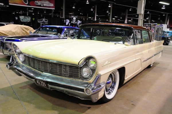 custom mercury at 2017 Chicago World of Wheels