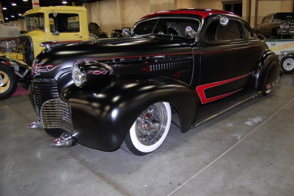 pinstripe 1950s era hot rod at 2017 salt lake city autorama