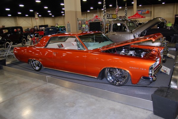 custom pontiac grand prix at 2017 salt lake city autorama