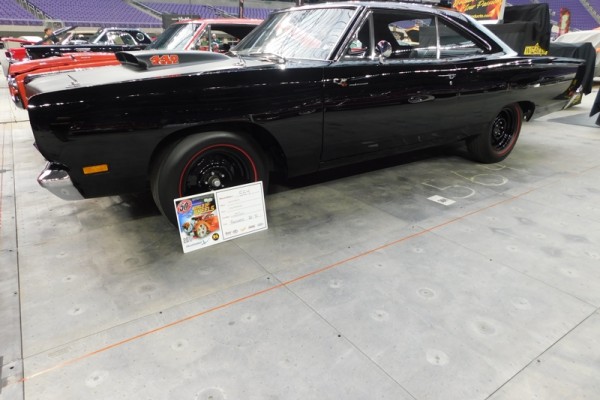 black plymouth roadrunner 440 from 2017 Minneapolis world of wheels