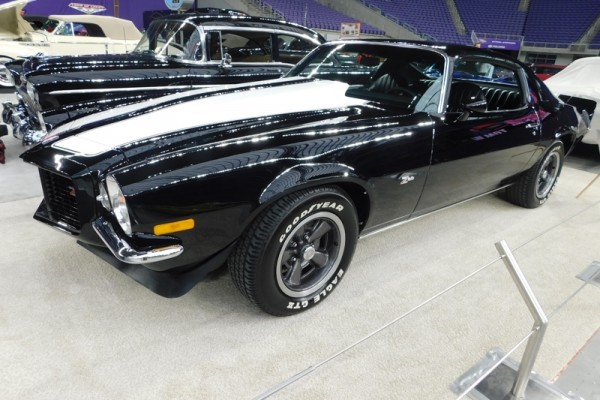 split bumper rs chevy camaro from 2017 Minneapolis world of wheels