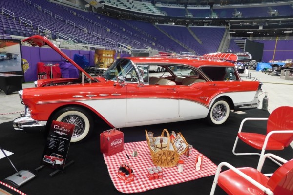 1950s ford station wagon from 2017 Minneapolis world of wheels event