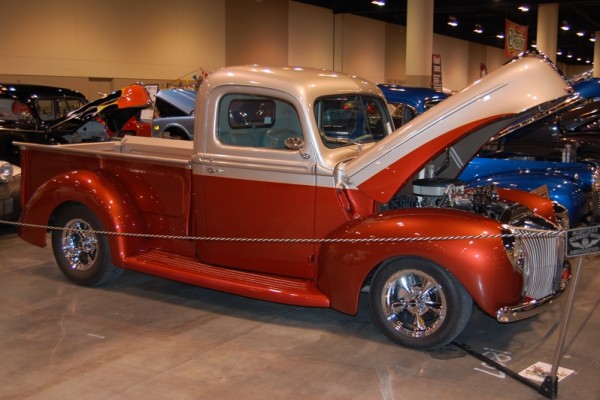 vintage pickup truck custom from Omaha World of Wheels 2017