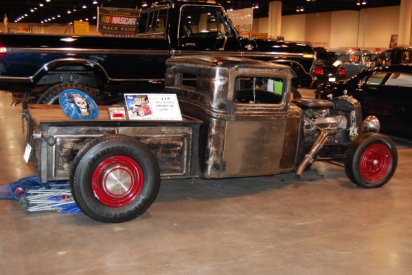 rat rod truck with sbc from Omaha World of Wheels 2017