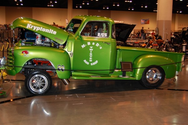 chevy 3100 straight axle gasser hotrod drag truck from Omaha World of Wheels 2017