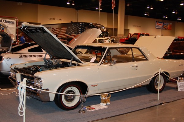 1964 pontiac gto coupe from Omaha World of Wheels 2017