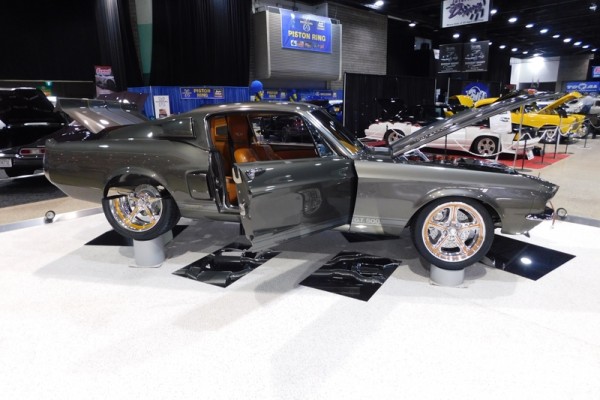 shelby mustang gt 500 show car restomod from Winnipeg world of wheels 2017