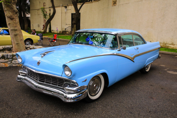 ford 1950s era hardtop coupe