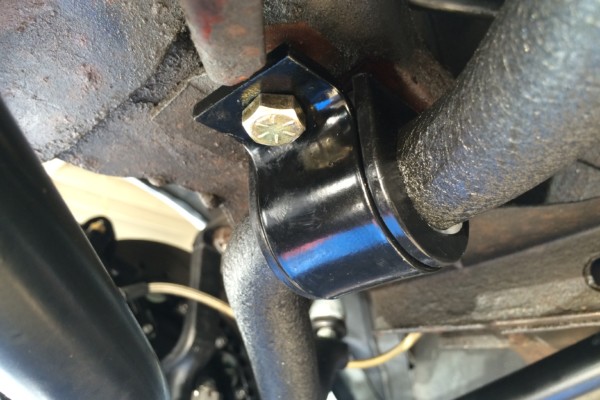 sway bar mounting bracket installed