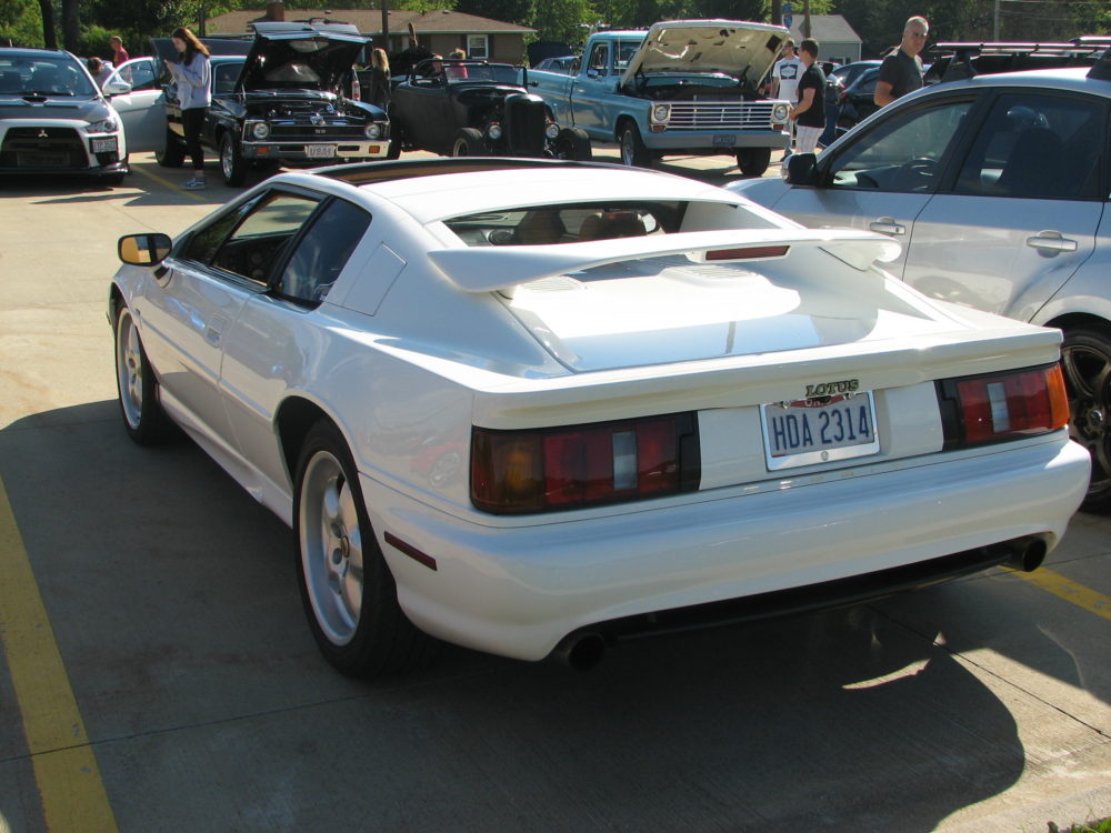 1994 Lotus Esprit S4, Side