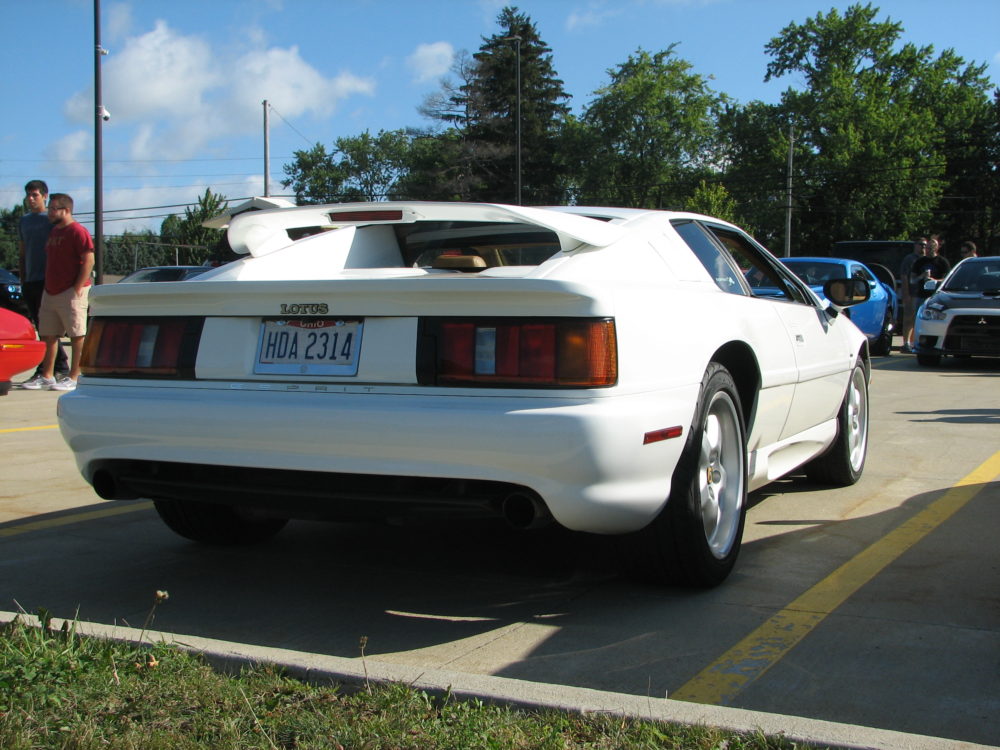 1994 Lotus Esprit S4, Rear