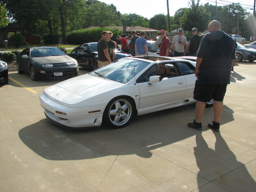 1994 Lotus Esprit S4, Driving