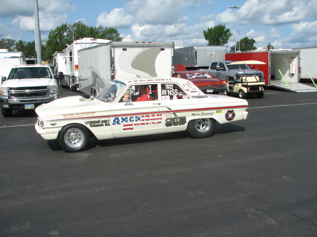 Ford Fairlane, White