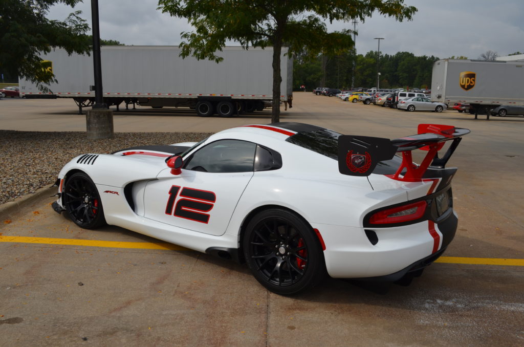 Dodge Viper ACR, Driver Side