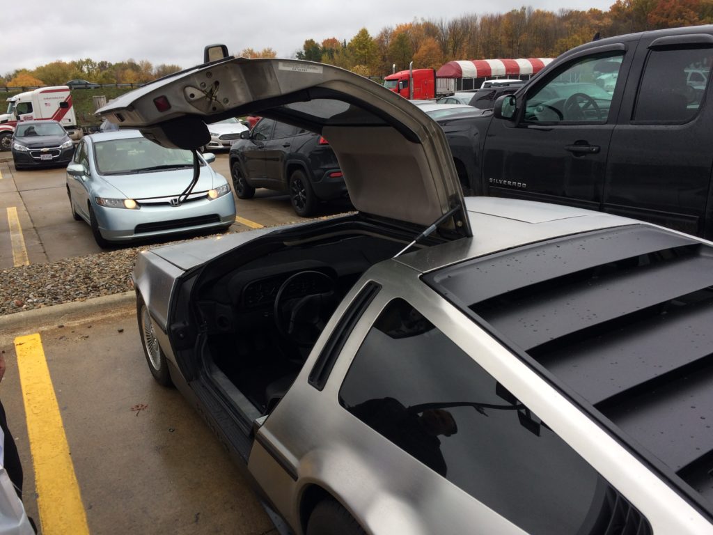 1981 DeLorean DMC 12 gull wing door