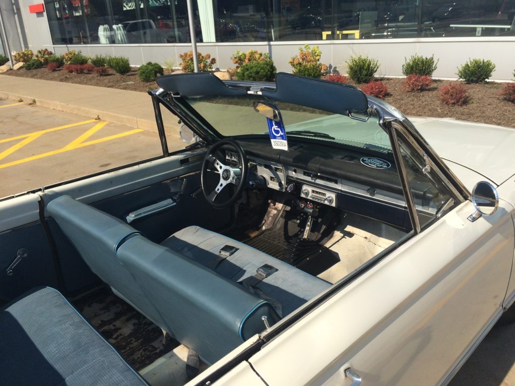Plymouth Valiant Signet interior