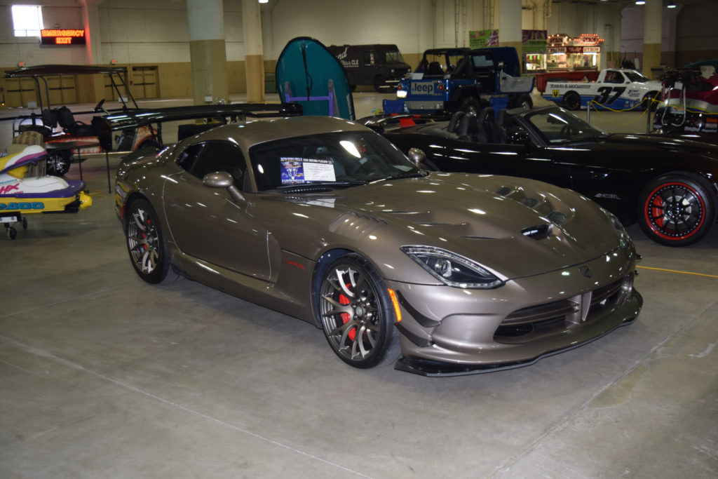 Piston-Powered-Auto-Rama-Dodge-Viper