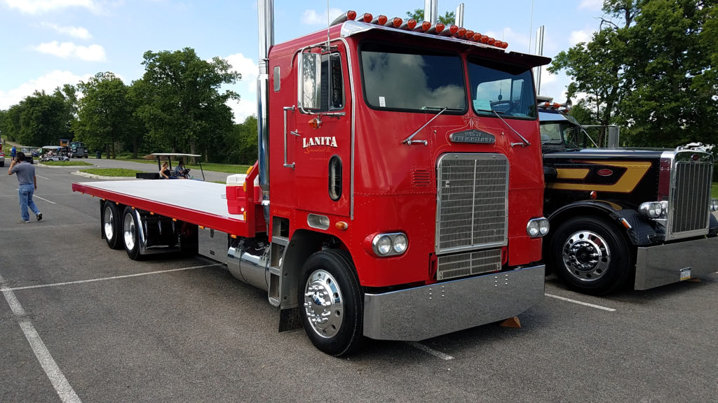 Old-Freightliner-COE-truck