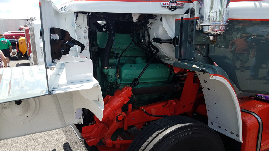 Vintage-Detroit-Diesel-engine
