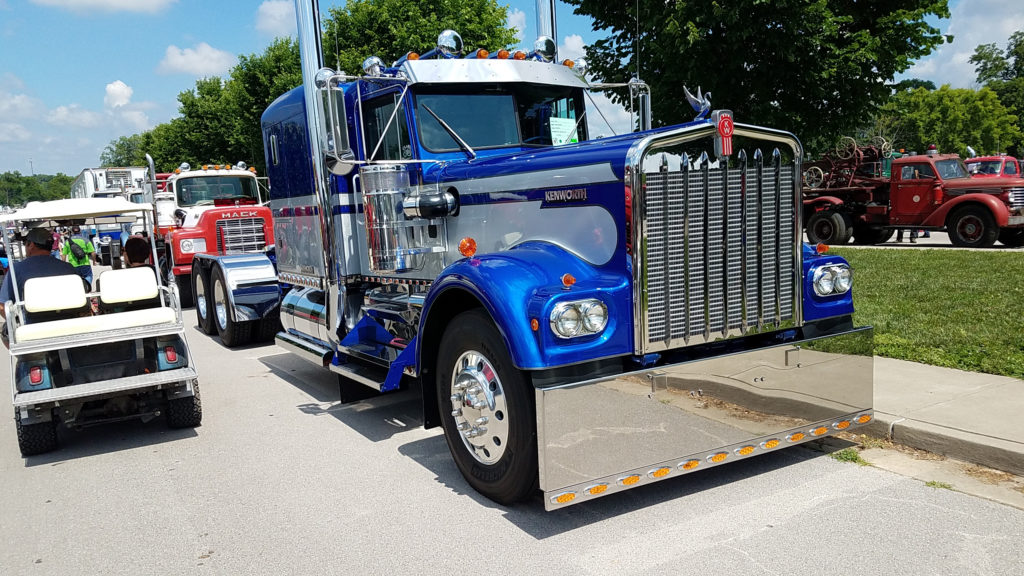 vintage-kenworth-semi-truck