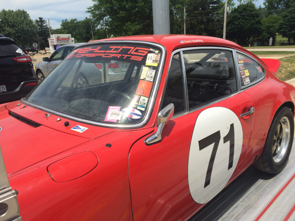 1971-Porsche-911-track-car-cabin