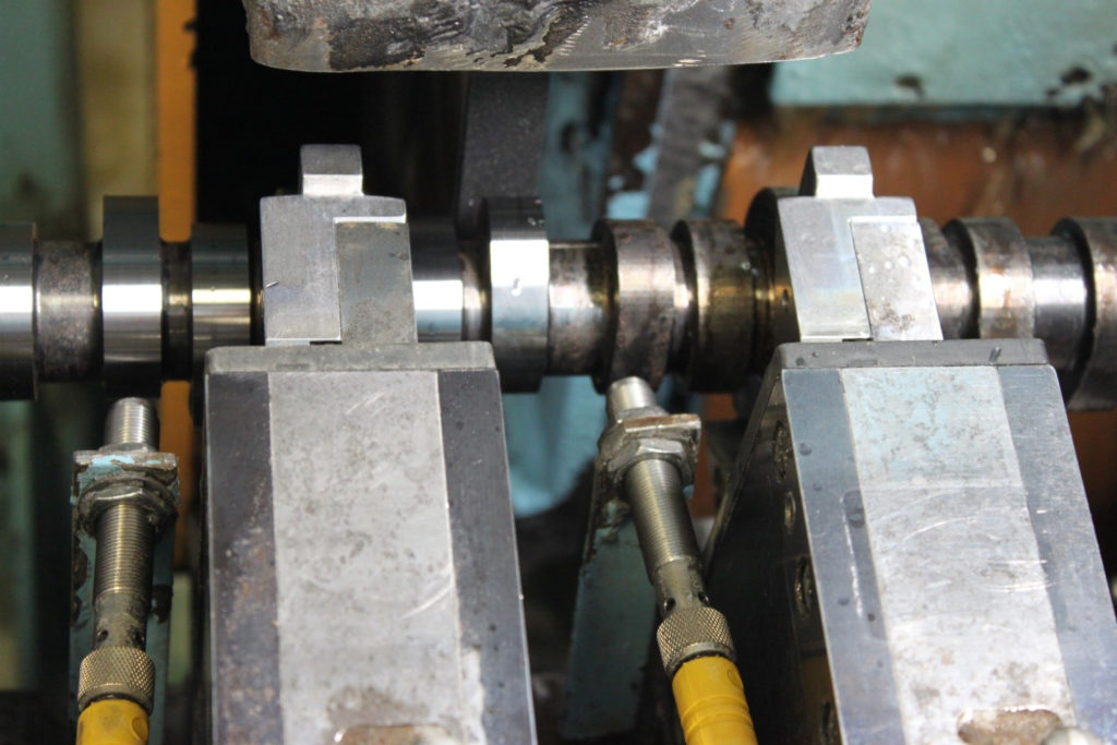 Summit-Racing-Pro-LS-Camshaft-Finishing
