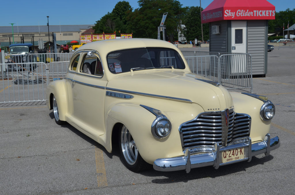 Creme-Buick-Super