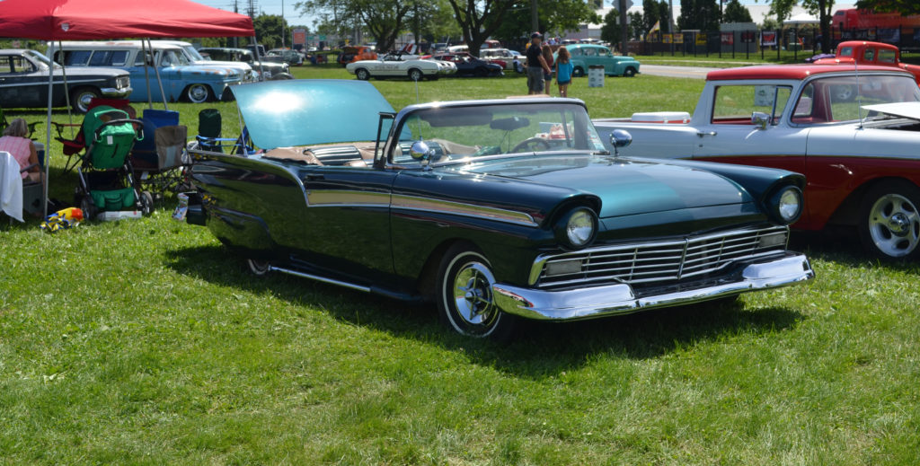 Green-Ford-Skyliner