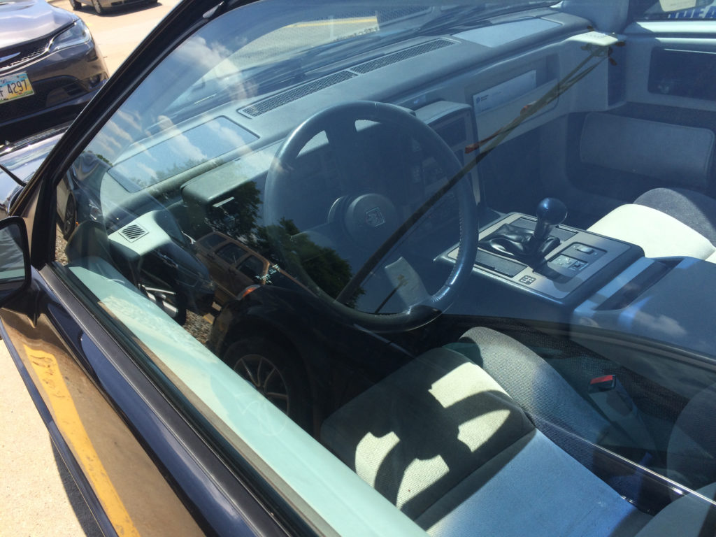 1985-Pontiac-Fiero-Lot-Shot-Interior