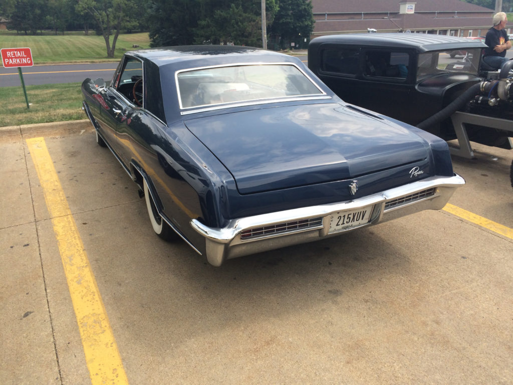 1965-Buick-Riviera,-Dark-Blue-Driver-Side-Rear