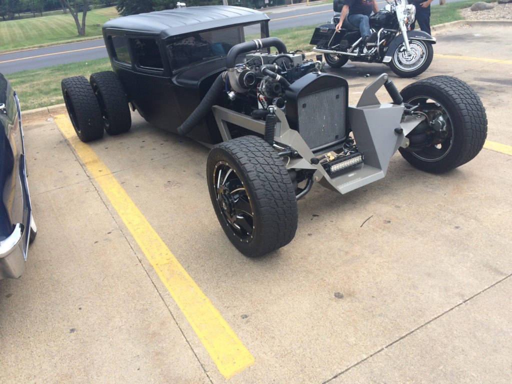 Cummins-Diesel-Hot-Rod-Engine-Front-passenger-side