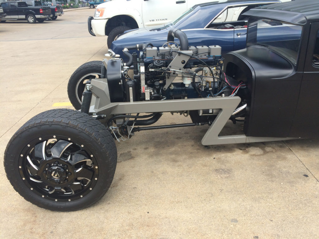 Cummins-Diesel-Hot-Rod-Engine-Side-View