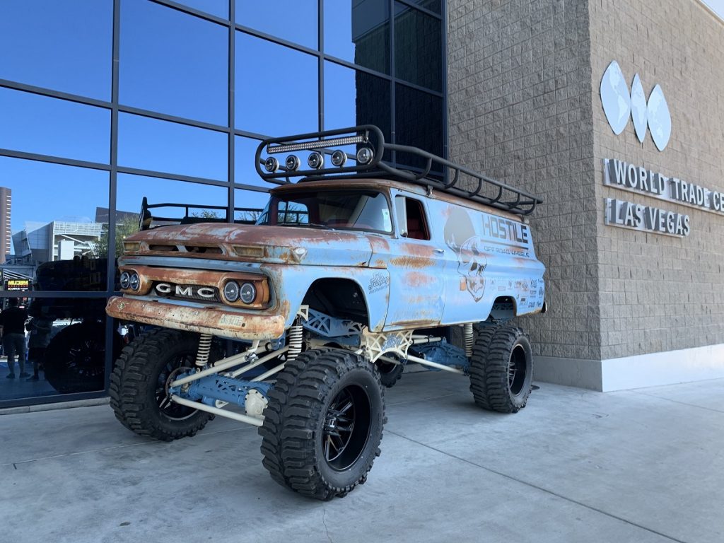 vintage gmc suburban off road rig from sema 2019